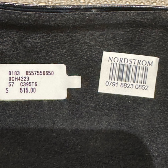 Chanel rose gold aviator style sun glasses - Picture 6 of 6